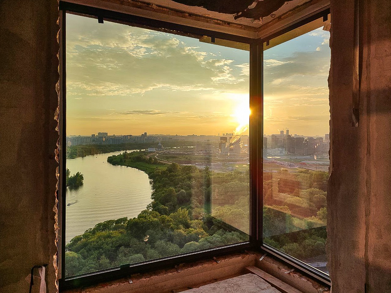 Основное изображение