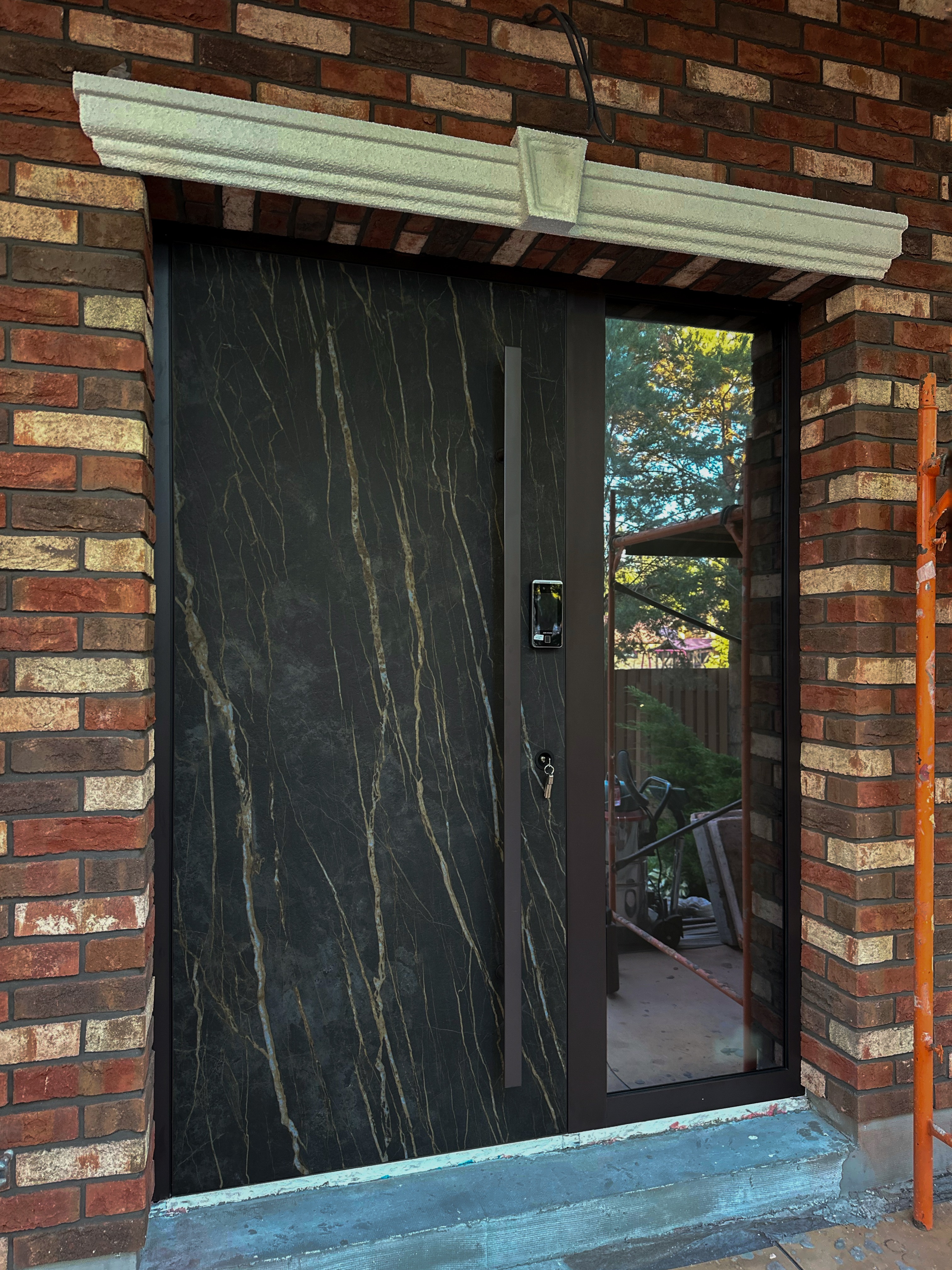 Основное изображение