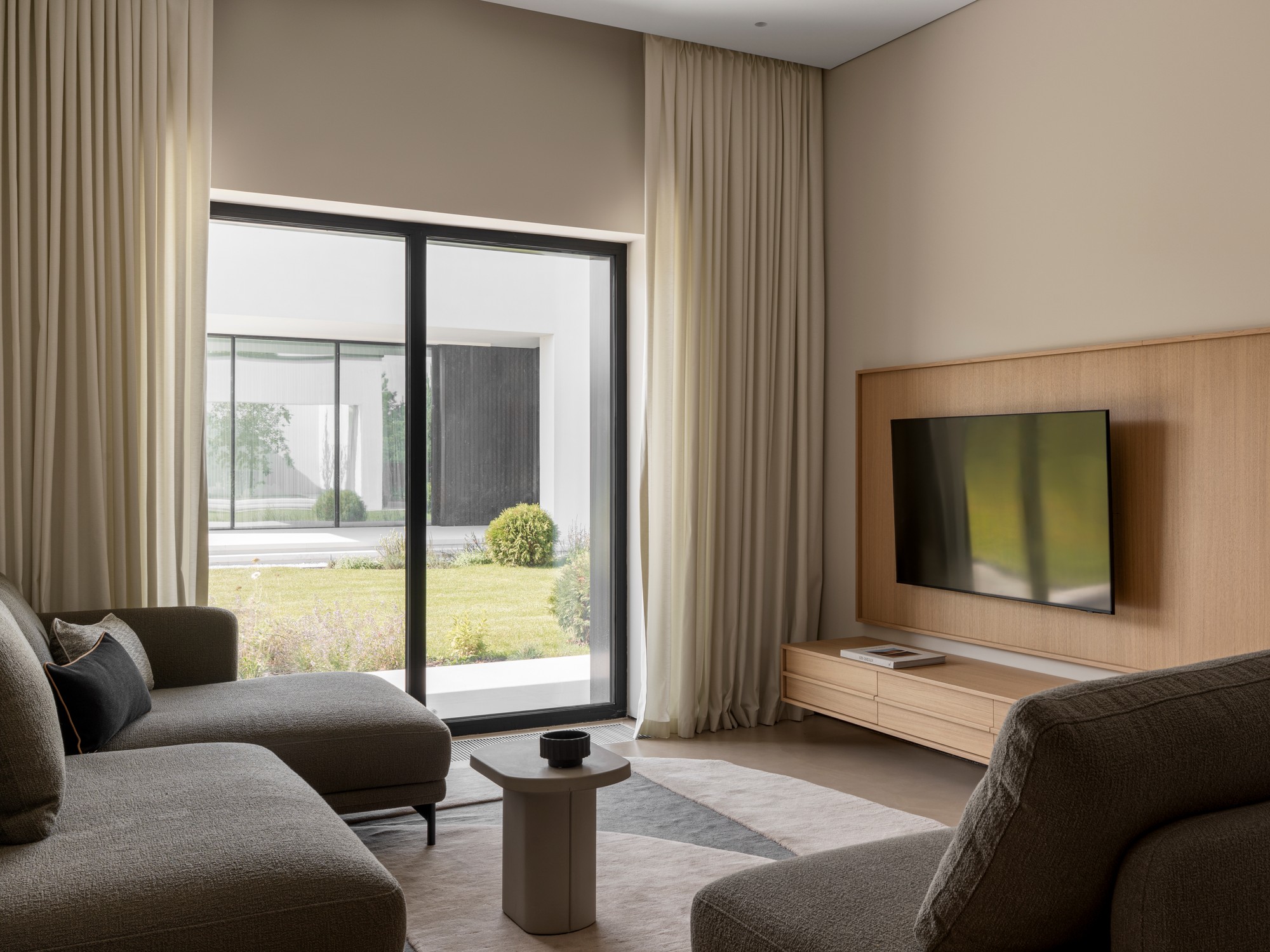 Миниатюра №28