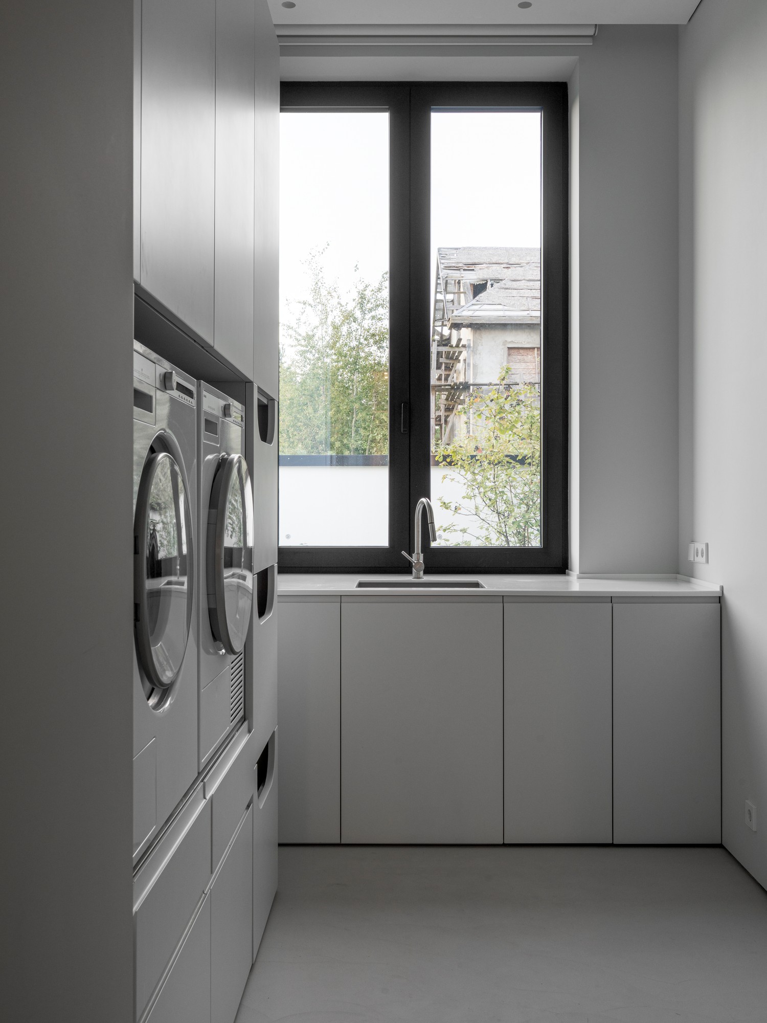 Миниатюра №37