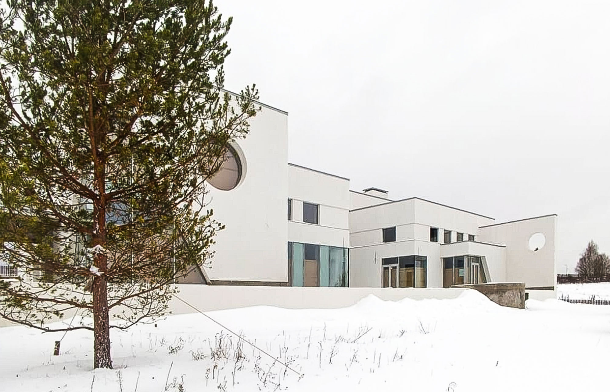 Основное изображение