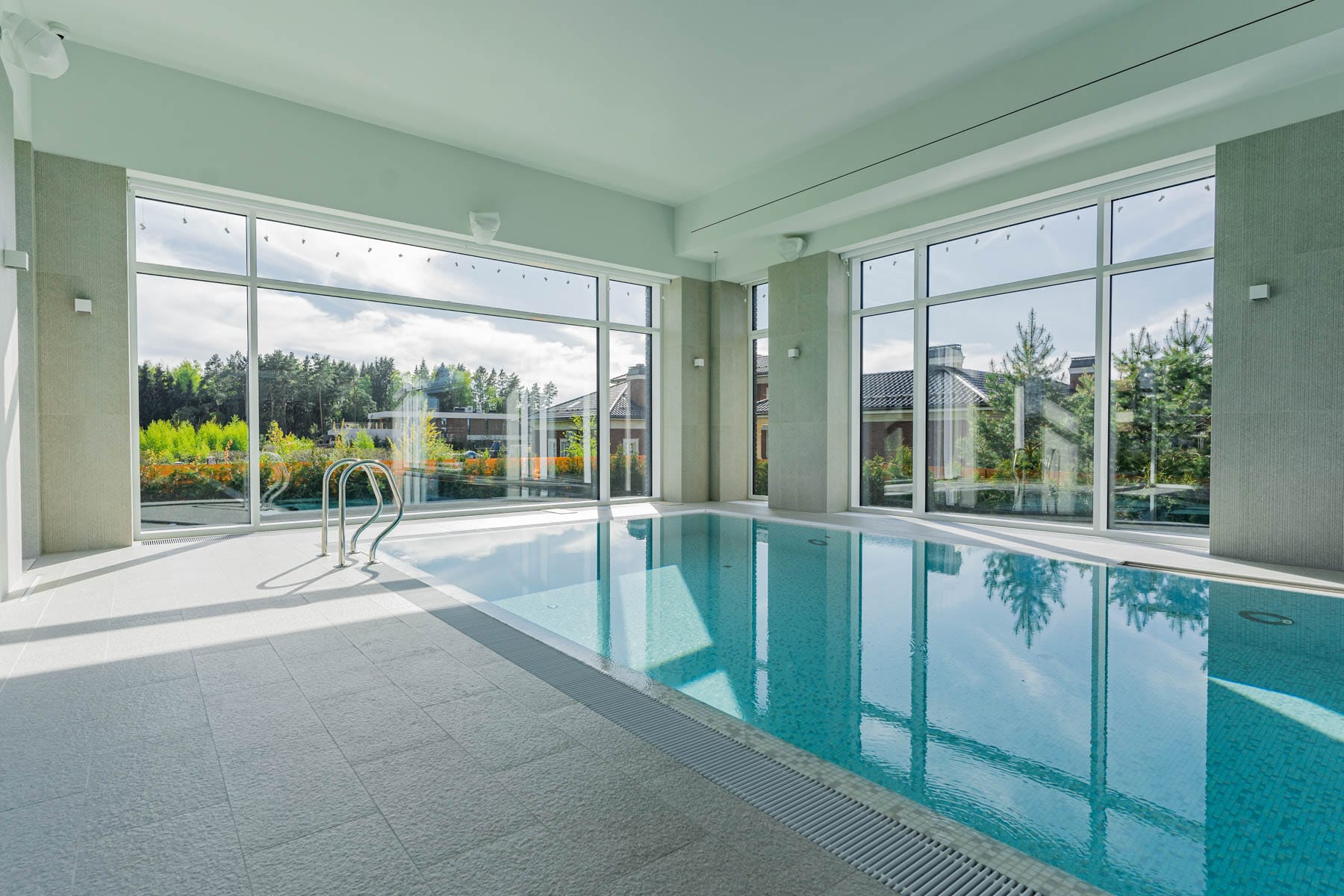 Миниатюра №10