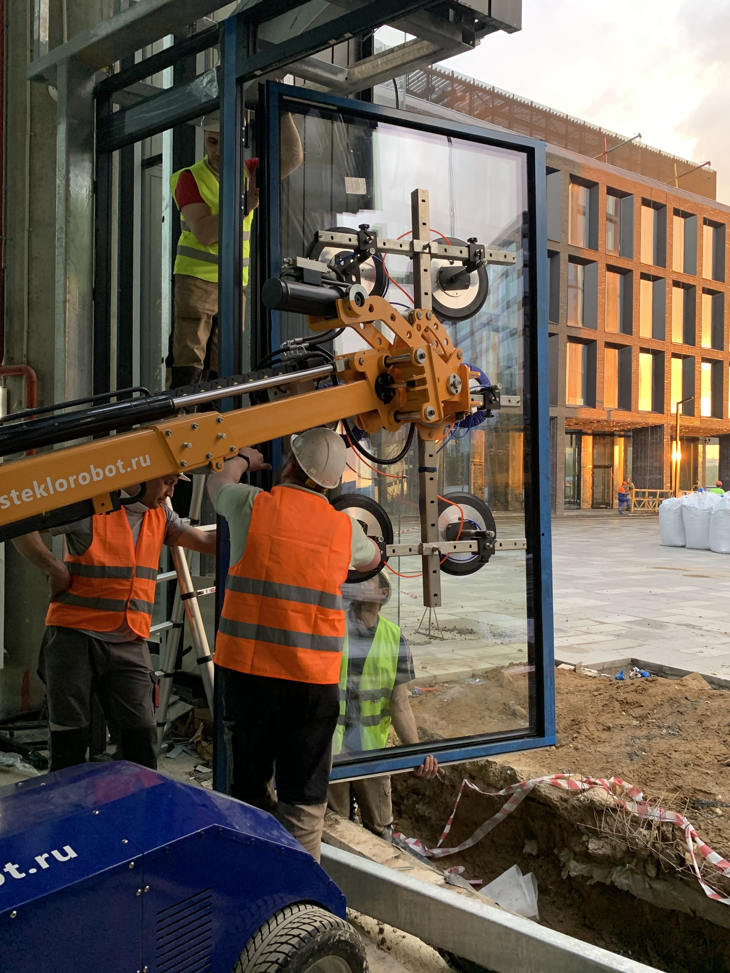 Миниатюра №9