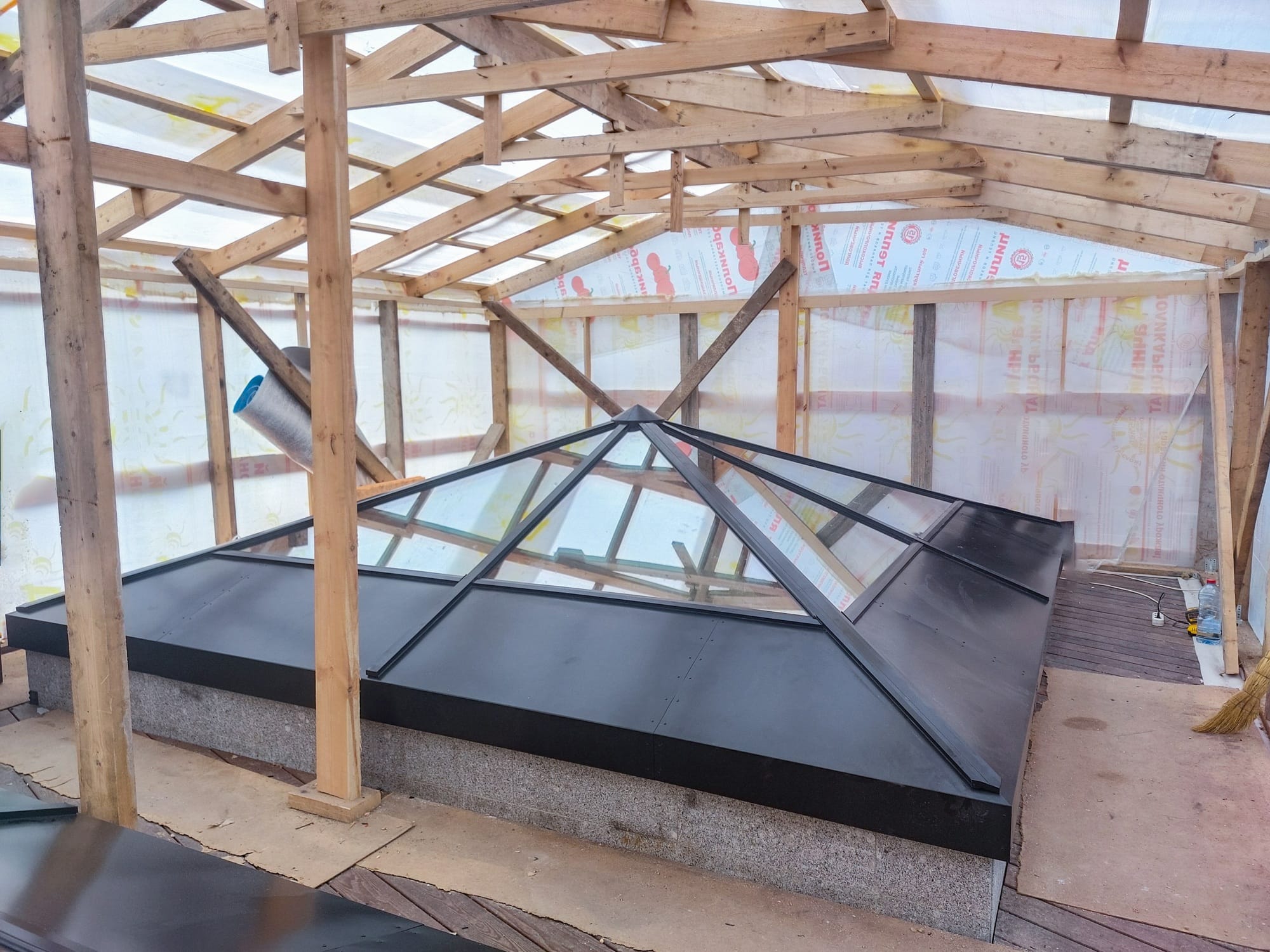 Основное изображение